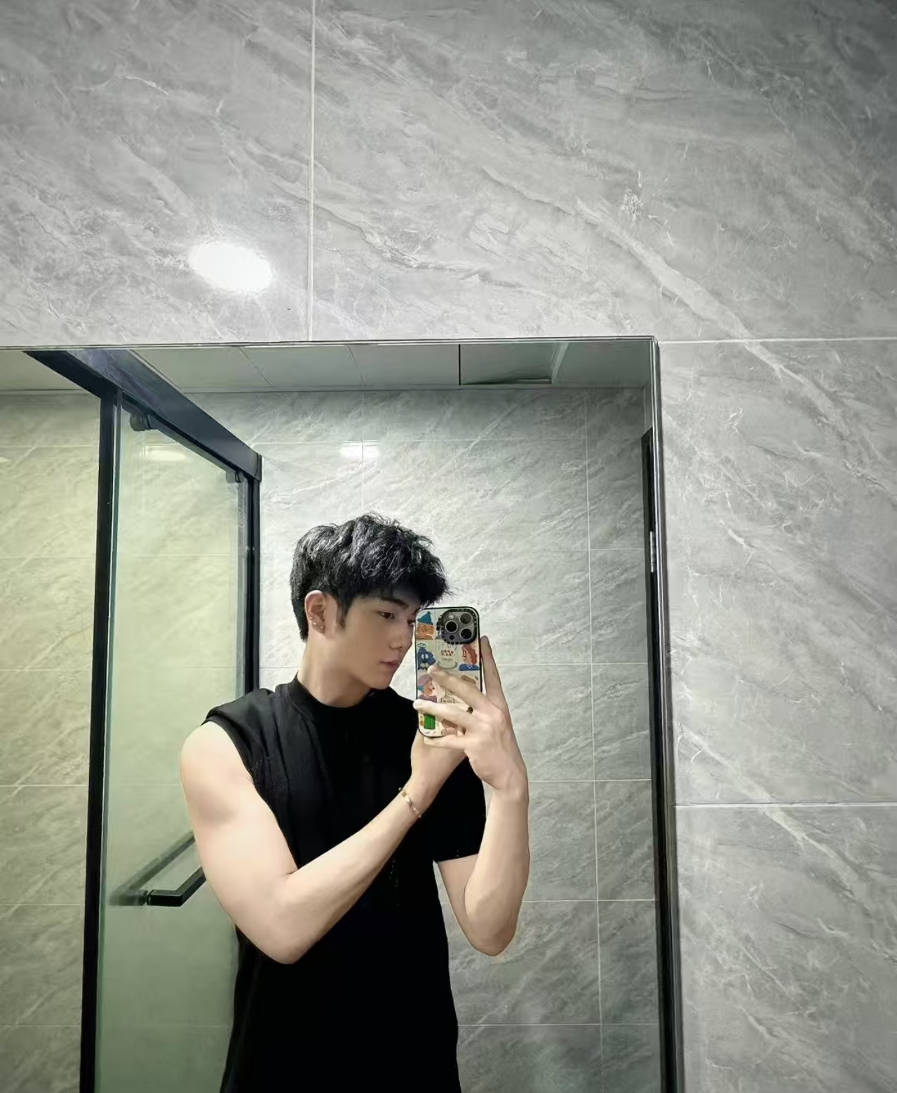 香港精英男士Ryan